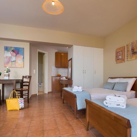 Villa Ilia Roussospítion Eksteriør bilde